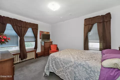 Bedroom - 1450 Baker Ave, Schenectady, NY 12309 photo 7 of 8