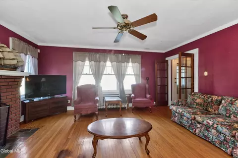 Living - 1450 Baker Ave, Schenectady, NY 12309 photo 3 of 4