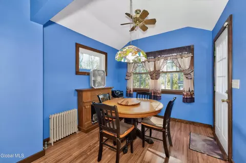Dining - 1450 Baker Ave, Schenectady, NY 12309 photo 4 of 6