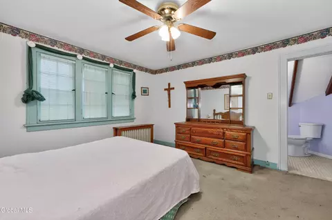 Bedroom - 1450 Baker Ave, Schenectady, NY 12309 photo 2 of 8