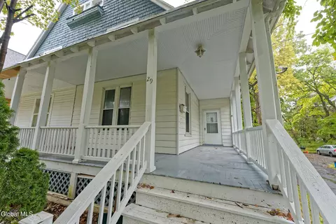 29 S Pine Ave, Albany, NY 12208