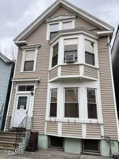 313 2nd St, Albany, NY 12206