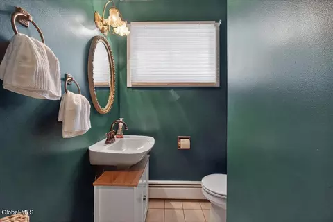 Bath - 6 Flint Dr, Delmar, NY 12054 photo 1 of 4
