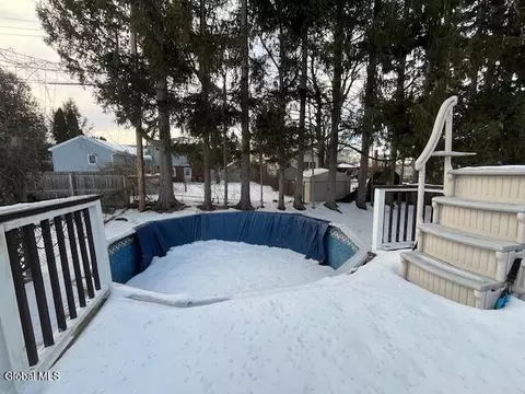 Exterior - 178 Ormond St, Albany, NY 12208 photo 6 of 7