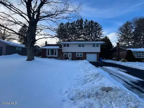 Exterior - 178 Ormond St, Albany, NY 12208 photo 2 of 7