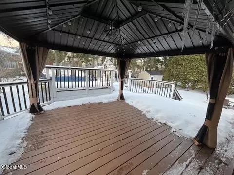 Exterior - 178 Ormond St, Albany, NY 12208 photo 5 of 7