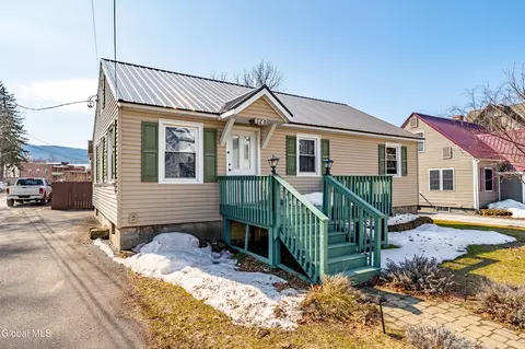 120 Danforth Ave, Middleburgh, NY 12122