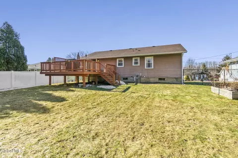 Exterior - 87 Ormond St, Albany, NY 12203 photo 5 of 6