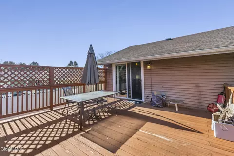 Exterior - 87 Ormond St, Albany, NY 12203 photo 4 of 6