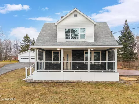 38 Weatherwax Rd, Poestenkill, NY 12140