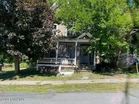 16 Wheeler Ave, Whitehall, NY 12887