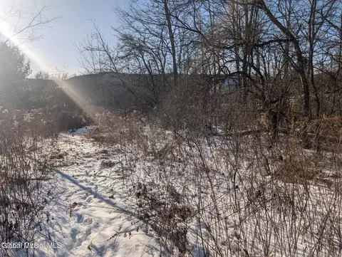 9 Mountain View Way # l, Hoosick Falls, NY 12090