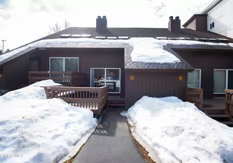 11 Overlook UNIT J, Chestertown, NY 12817