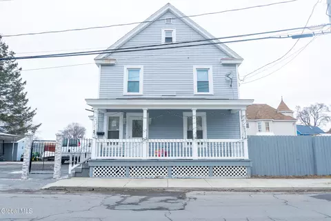 2 Bigelow Ave, Schenectady, NY 12304