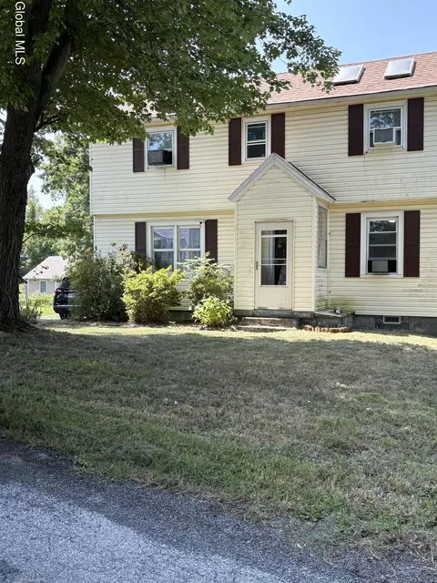 23 Goodman Ave, Troy, NY 12180