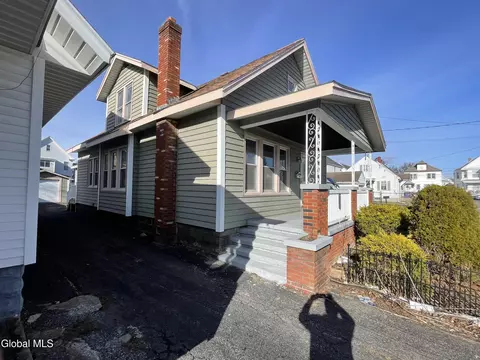 Exterior - 1328 Dewitt St, Schenectady, NY 12303 photo 3 of 5