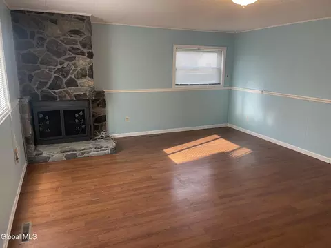 Living - 1328 Dewitt St, Schenectady, NY 12303 photo 1 of 6