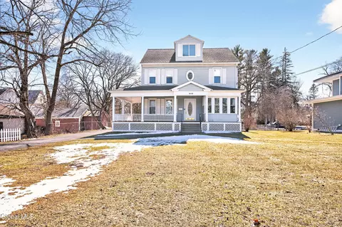 484 Kenwood Ave, Delmar, NY 12054