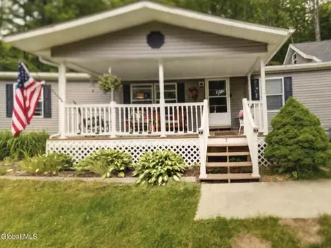 2 S Forty Rd, Hadley, NY 12835