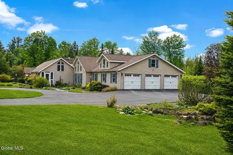 960 Olmstedville Rd, North Creek, NY 12853