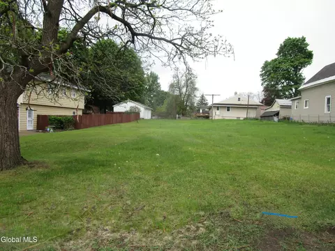 1 Torrington Avenue # l2, Schenectady, NY 12303