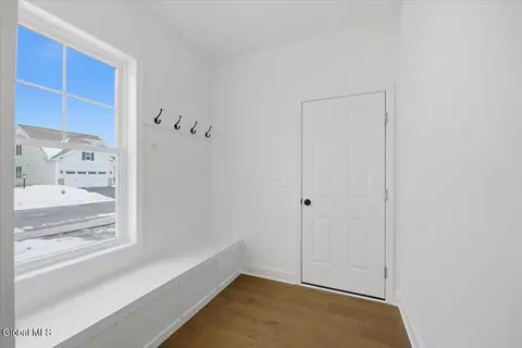 32 Bradley Cir, Halfmoon, NY 12065 photo 9