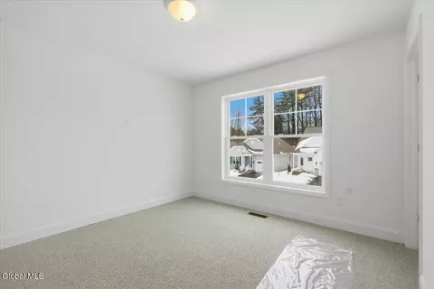 32 Bradley Cir, Halfmoon, NY 12065 photo 26