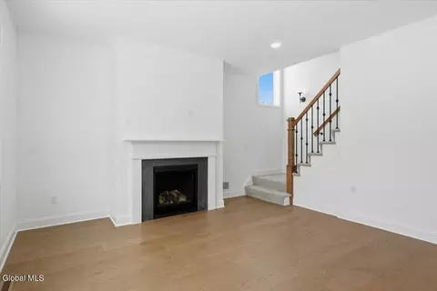 32 Bradley Cir, Halfmoon, NY 12065 photo 12