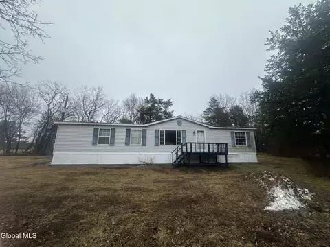 41 Pine Dr, South Cairo, NY 12482