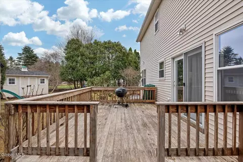 Exterior - 33 Harwick Dr, Glenmont, NY 12077 photo 3 of 9