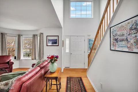 Entry Way - 33 Harwick Dr, Glenmont, NY 12077 photo 2 of 4