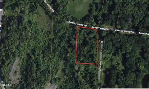 9 Cedar Rd, Selkirk, NY 12158 photo 2