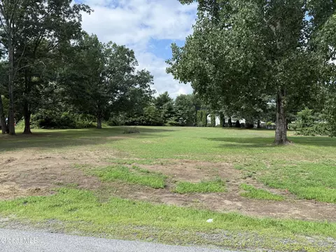 12 Greenfield Avenue # l76, Ballston Spa, NY 12020