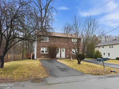 17-19 Henry St, Albany, NY 12203
