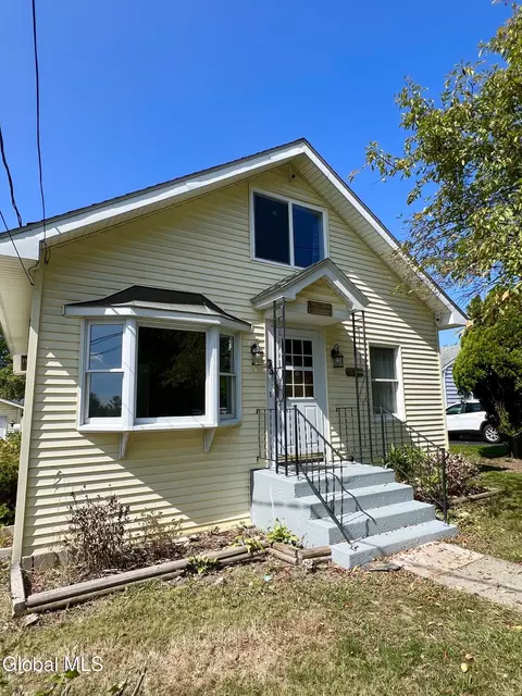 125 Joslen Blvd, Hudson, NY 12534
