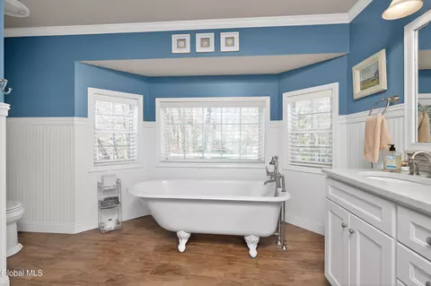 Bath - 23 Marcel Rd, Halfmoon, NY 12065 photo 4 of 9