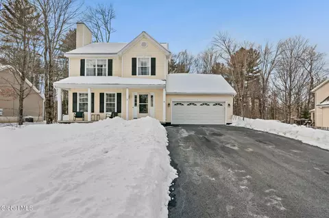 11 Santee Dr, Gansevoort, NY 12831