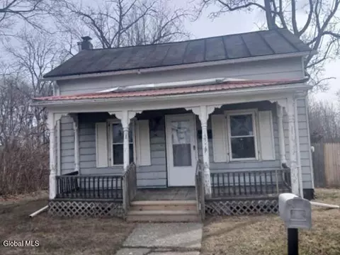 113 Lafayette St, Victory Mills, NY 12884