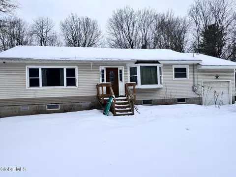 1375 Hudson Ave, Stillwater, NY 12170