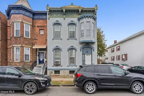 2128 3rd Ave, Watervliet, NY 12189