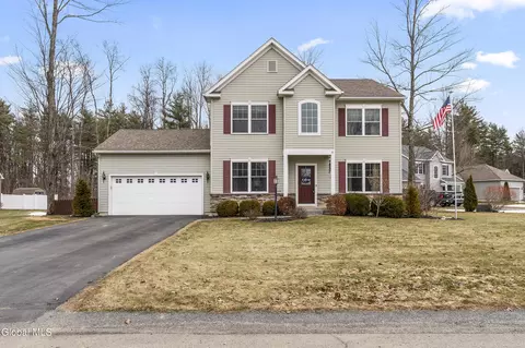 11 Larchwood Ln, South Glens Falls, NY 12803