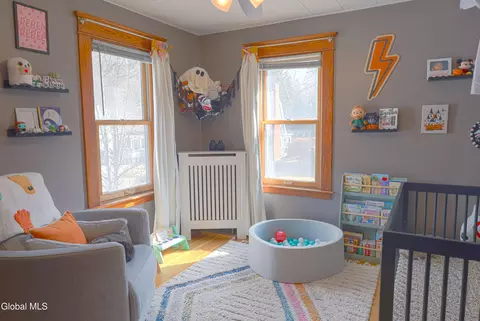 Bedroom - 11 Washington Rd, Schenectady, NY 12302 photo 3 of 3
