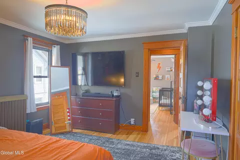 Bedroom - 11 Washington Rd, Schenectady, NY 12302 photo 2 of 3
