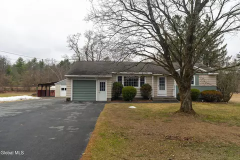 4512 Route 50, Gansevoort, NY 12831