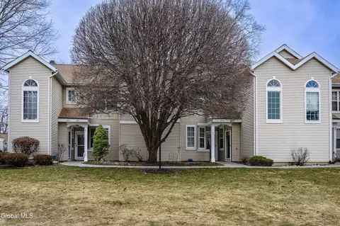 4706 Foxwood Dr S, Clifton Park, NY 12065