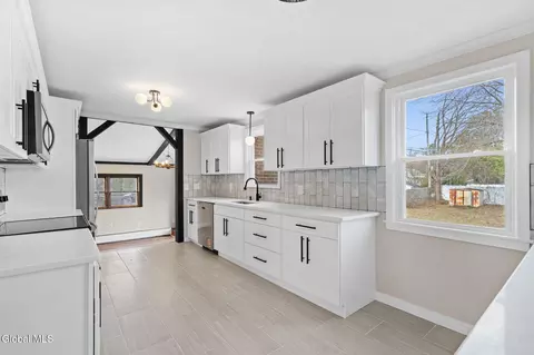 Kitchen - 32 Priscilla Ln, Schenectady, NY 12306 photo 1 of 4