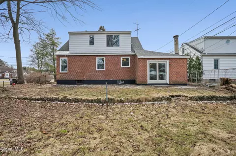 Exterior - 32 Priscilla Ln, Schenectady, NY 12306 photo 5 of 5