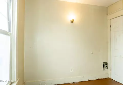 Bedroom - 6 Harvard St, Schenectady, NY 12304 photo 2 of 5