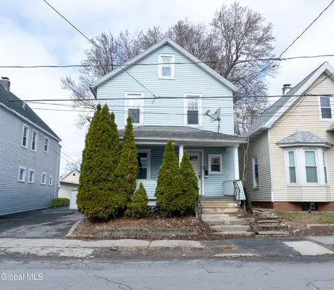 6 Harvard St, Schenectady, NY 12304