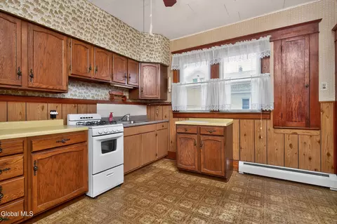 Kitchen - 1114 Forest Rd, Schenectady, NY 12303 photo 3 of 7